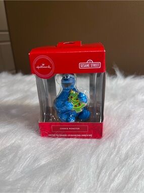 Hallmark Sesame Street Cookie Monster Ornament-NIB